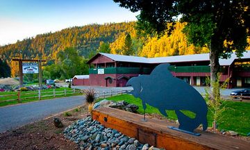 Indian Creek Lodge