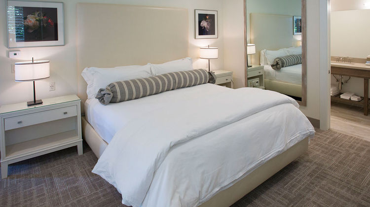 Senza Hotel Room