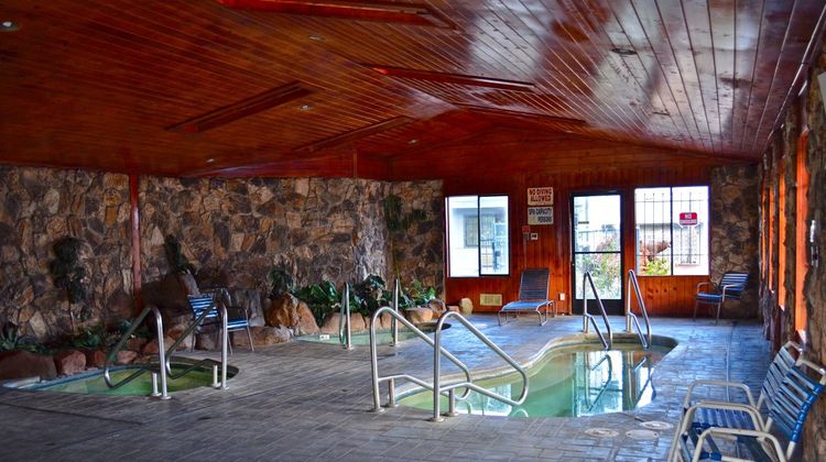 Motel 6 Ukiah CA - North Spa