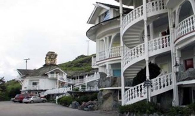 Madonna Inn Exterior