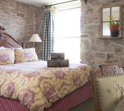 Maison Fleurie Room