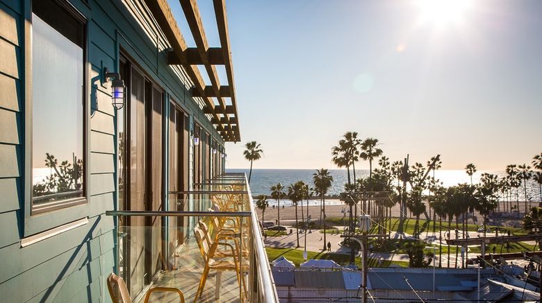 <b>Hotel Erwin Venice Beach Exterior</b>