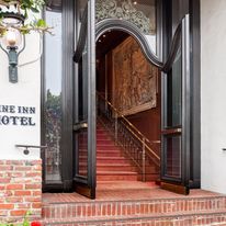 Pine Inn