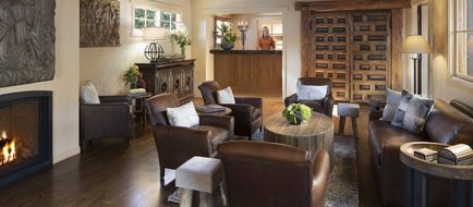 Rancho Caymus Inn Lobby