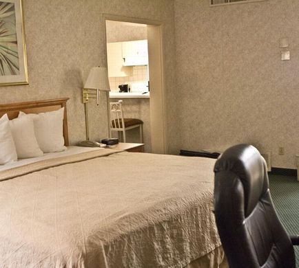 Ashlan Inn Room