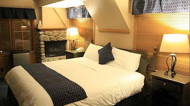 <b>Saddleback Inn Room</b>