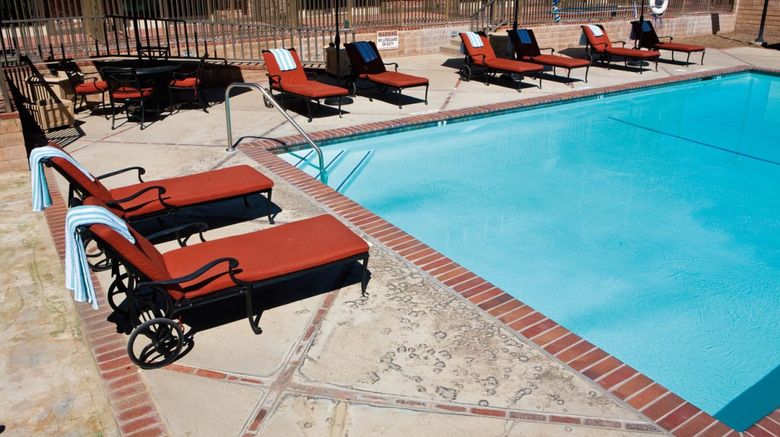 <b>Corque Hotel Solvang Pool</b>
