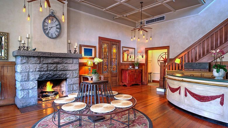 <b>Sonoma Hotel Lobby</b>