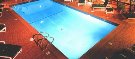 Stanford Terrace Inn Pool