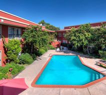 Days Inn by Wyndham Mountain View Pool