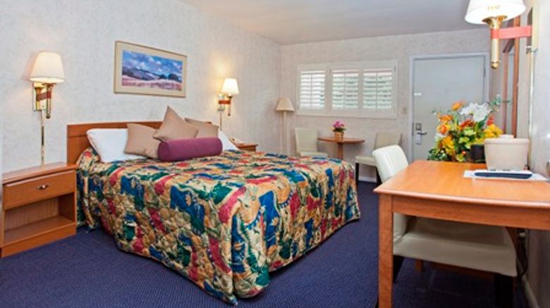 <b>Town House Motel Room</b>