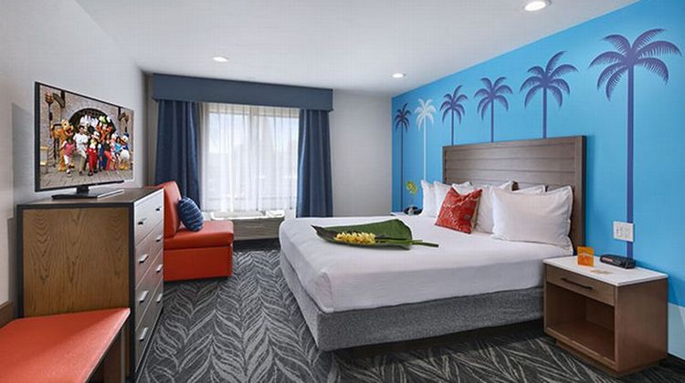 Tropicana Inn & Suites Room