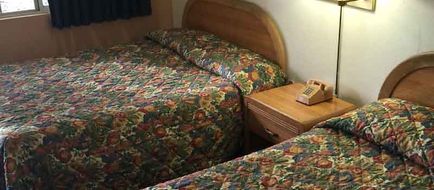 Howard Johnson by Wyndham at Barstow Room