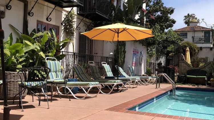 Villa Rosa Inn Pool