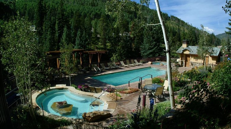<b>Antlers At Vail Pool</b>