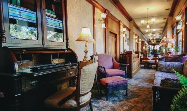 General Palmer Hotel Lobby