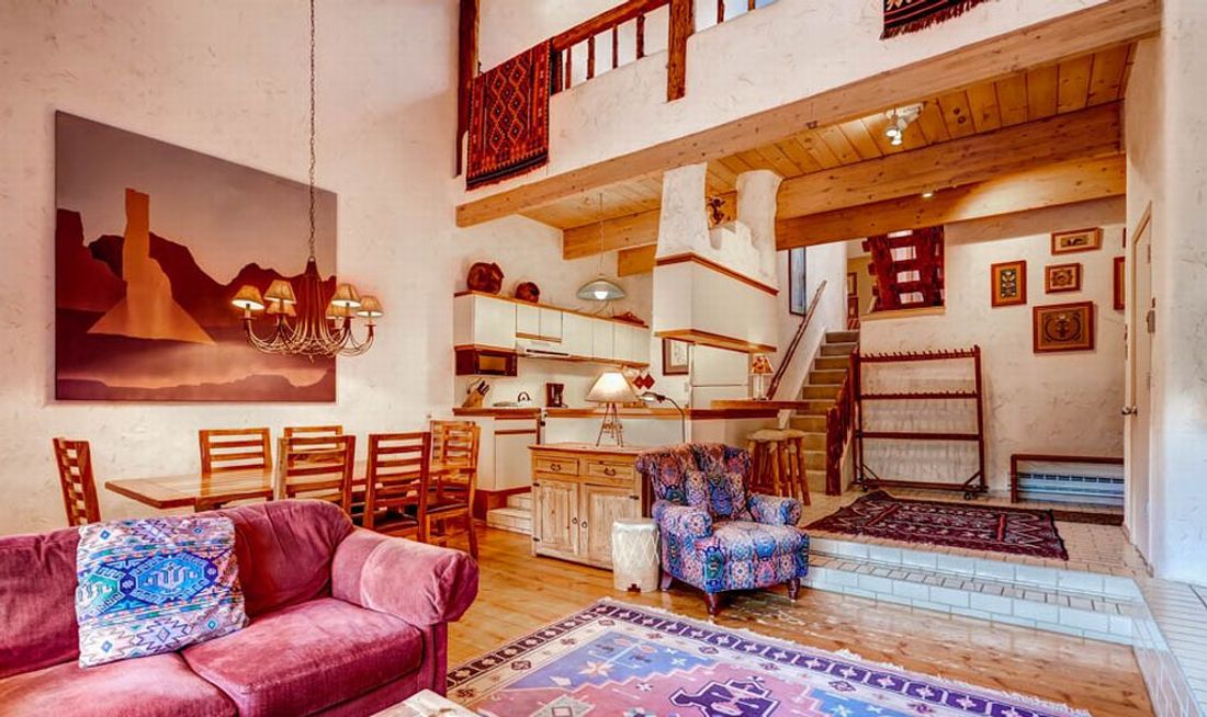 Kutuk Condominiums Suite