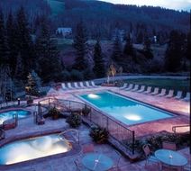 Lion Square Lodge Pool