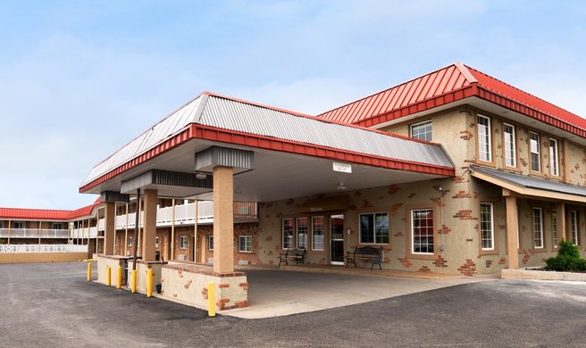 Days Inn by Wyndham, Montrose Exterior