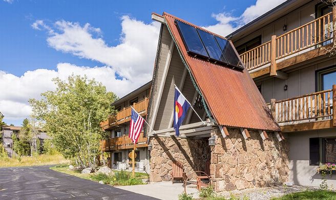 The Inn at Steamboat Exterior