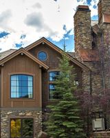 Woodrun Place Condominium Hotel