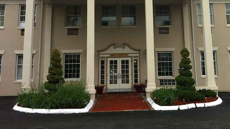 New Haven Inn Exterior