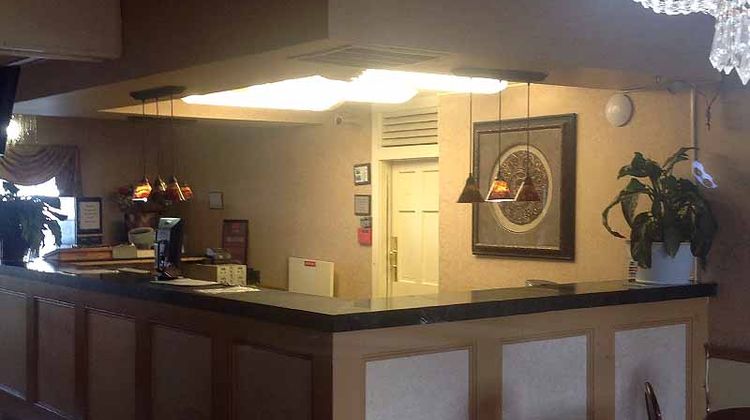 New Haven Inn Lobby
