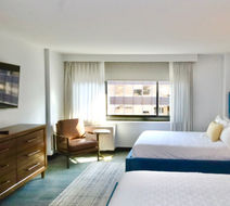 The Quincy, Ascend Collection Hotel Room