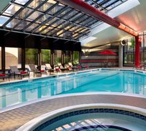 DoubleTree by Hilton Washington Dulles Pool