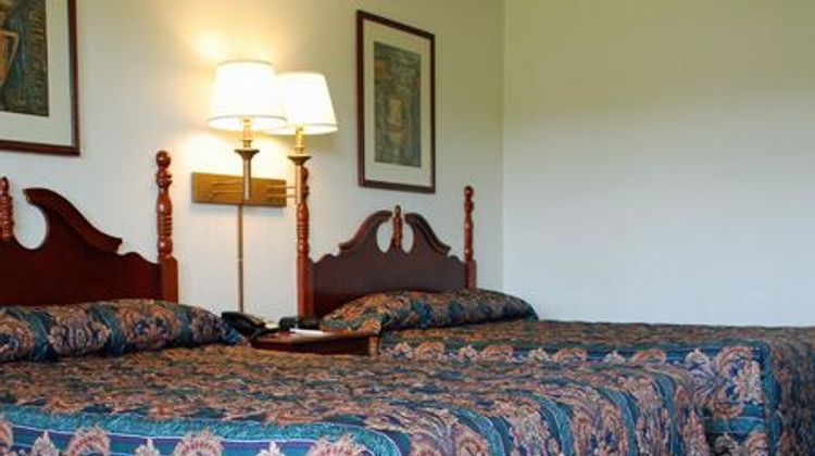 Roadstar Hotel Zephyrhills Room