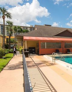 Floridian Express Hotel