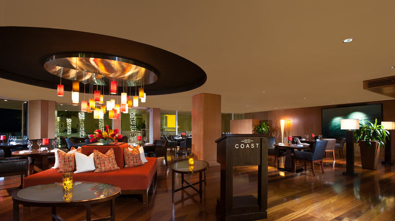 <b>Edgewater Beach Hotel Restaurant</b>