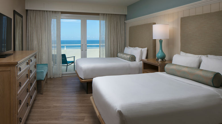 <b>Edgewater Beach Hotel Room</b>