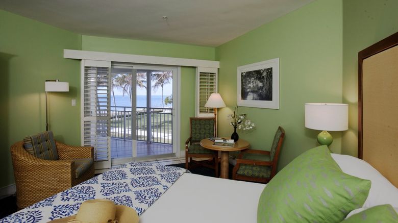 <b>Naples Beach Club Room</b>