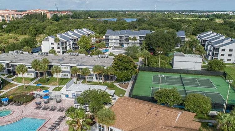 Orbit One Vacation Villas Exterior