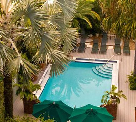 Simonton Court Pool