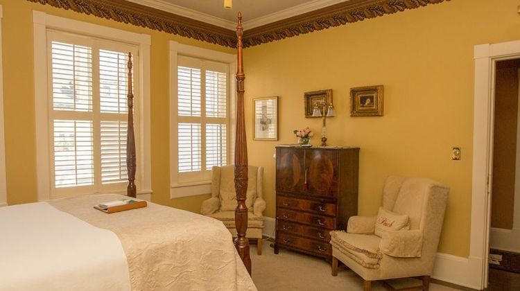 The Douglas Hotel Savannah Room