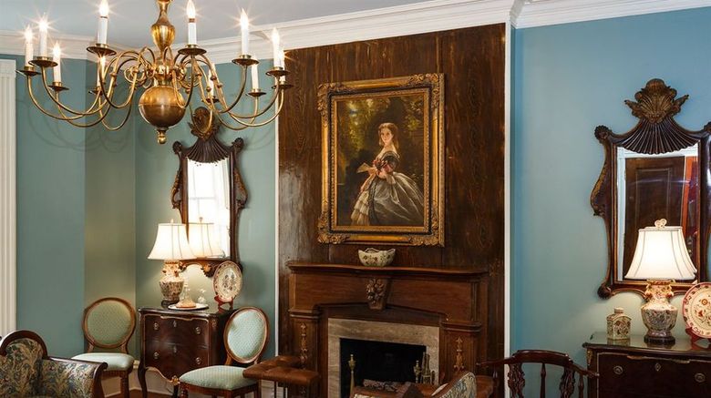 <b>Eliza Thompson House Lobby</b>