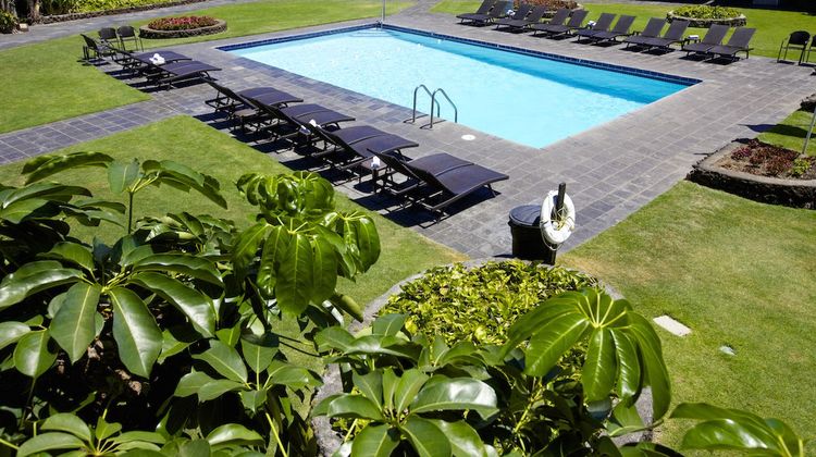 Maui Seaside Hotel Pool
