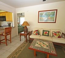 Castle at Princeville Suite