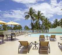 Park Shore Waikiki Pool