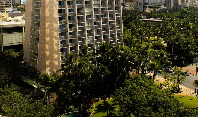 Hotel La Croix Waikiki Exterior