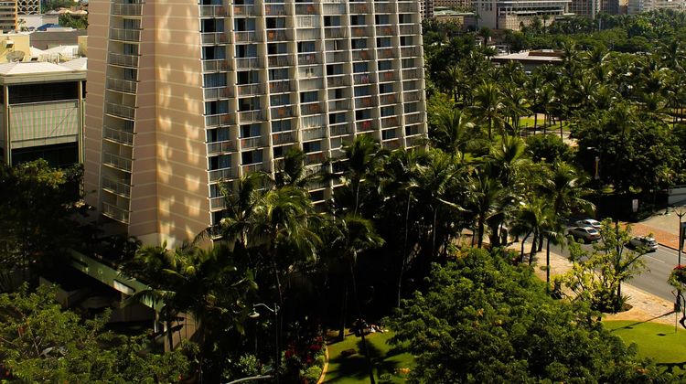 Hotel La Croix Waikiki Exterior
