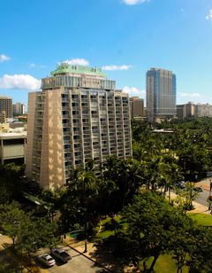 Hotel La Croix Waikiki