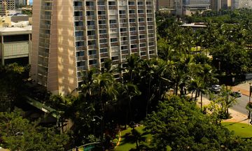 Hotel La Croix Waikiki