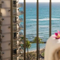 Waikiki Resort Hotel