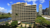 Wayfinder Waikiki Exterior