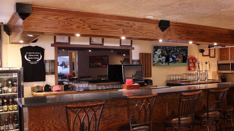 Clover Creek Inn Bar/Lounge