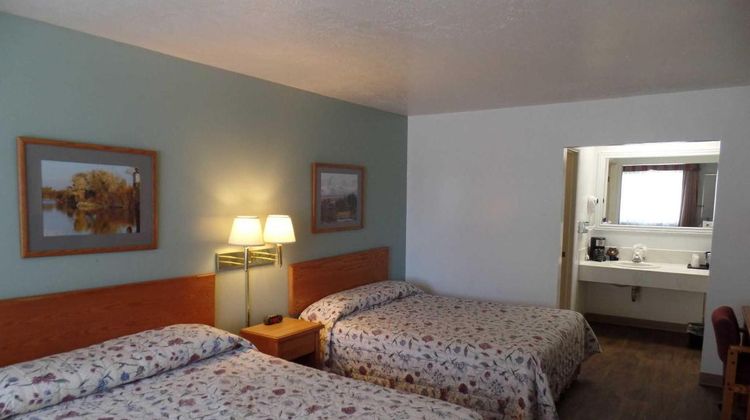 Henry Fork's Inn Room