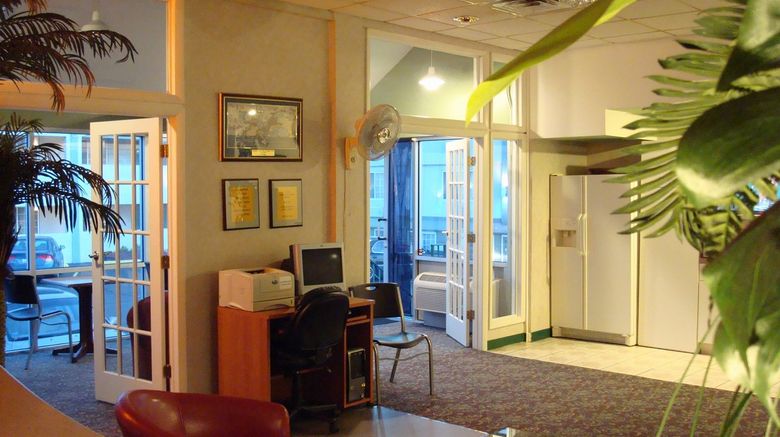 <b>O'Hare Inn and Suites Lobby</b>